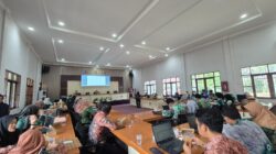 Dinkes dan BKPSDM Balangan Dampingi Tenaga Kesehatan Susun PAK Khu