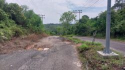Jalan Muara Pitap–Lingsir Rusak dan Berlubang, Perbaikan Dijadwalkan 2026