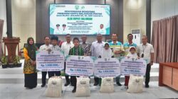 126 Siswa Terima Beasiswa Kartu Balangan Pintar dari CSR Adaro