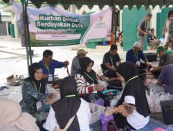 Pemkab Balangan Salurkan 450 Paket Daging Kurban di Masjid Al-Akbar, Perkuat Kebersamaan Iduladha 1447 H